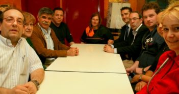 Reunión con hosteleros y comerciantes de Mª Teresa Gil de Gárate